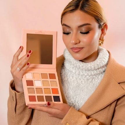 Paleta de sombras The 16 Nudes of Miami - TOTEMICA